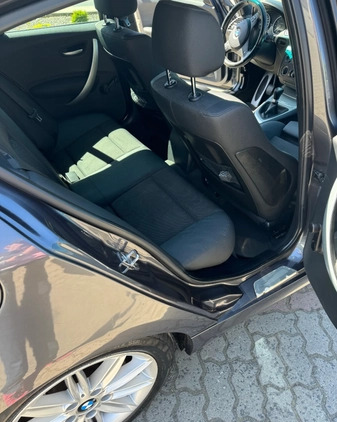 BMW Seria 1 cena 18800 przebieg: 131500, rok produkcji 2006 z Poznań małe 79